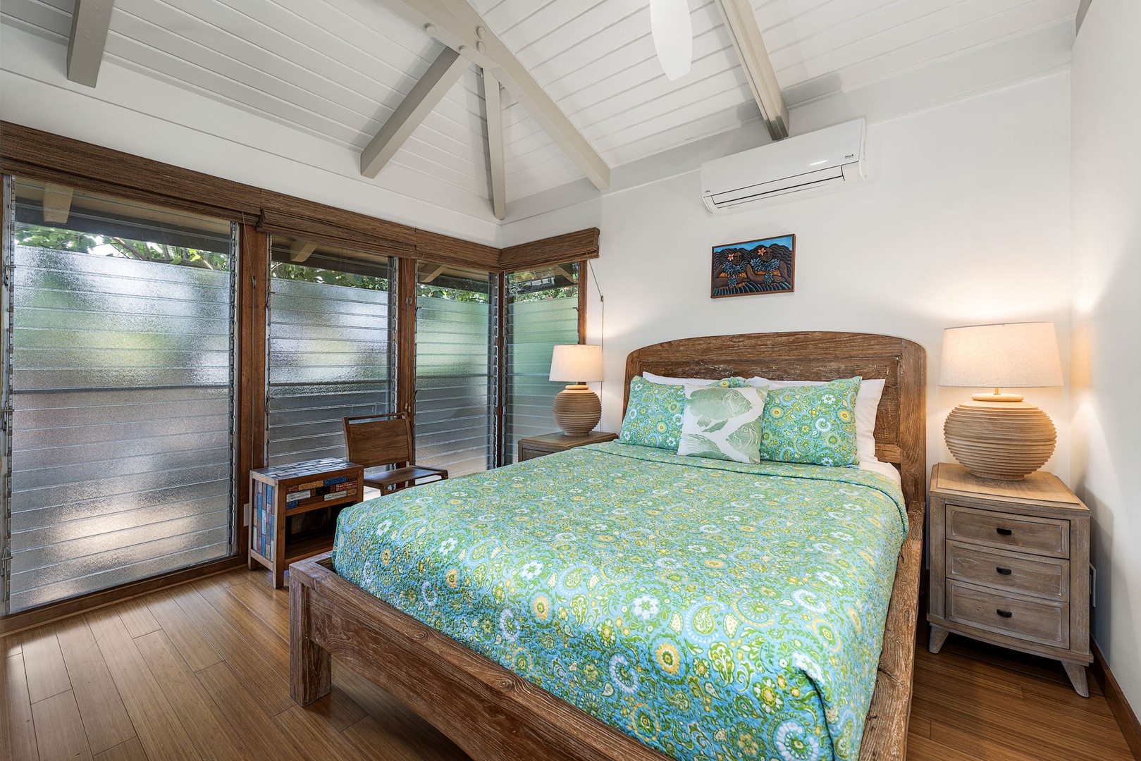 Kamuela Vacation Rentals, Island Time Retreat - Another calm bedroom off the garden, split A/C keeping it cool through the night.
