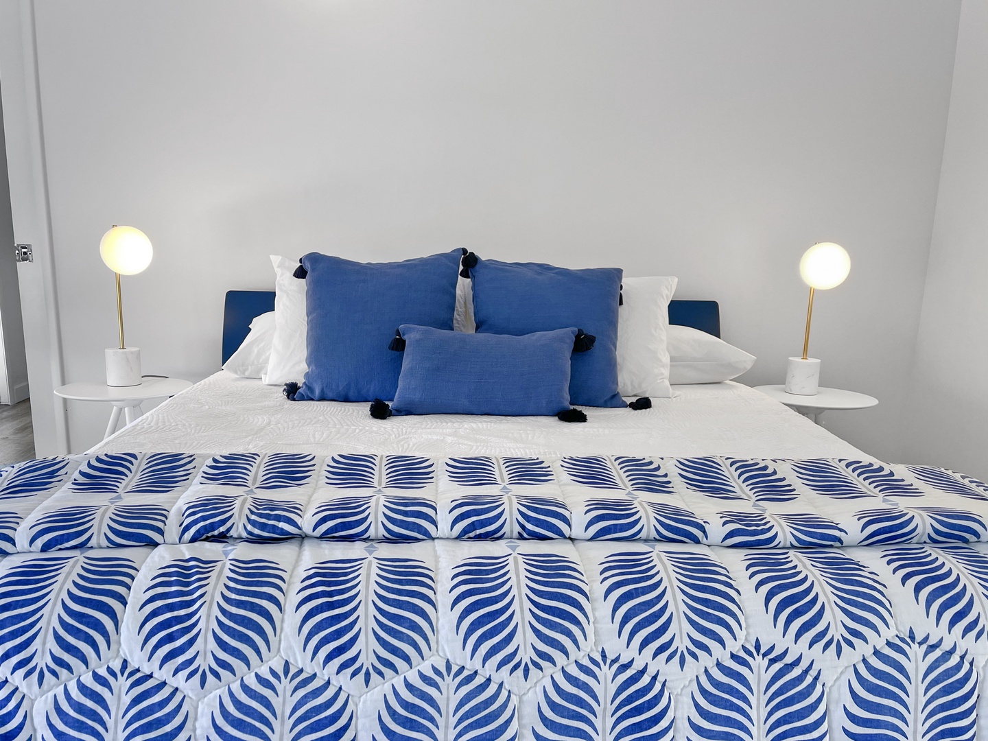 Waimanalo Vacation Rentals, Hale Waimanalo - Primary king bed, ensuite with access to back yard, and ocean views!