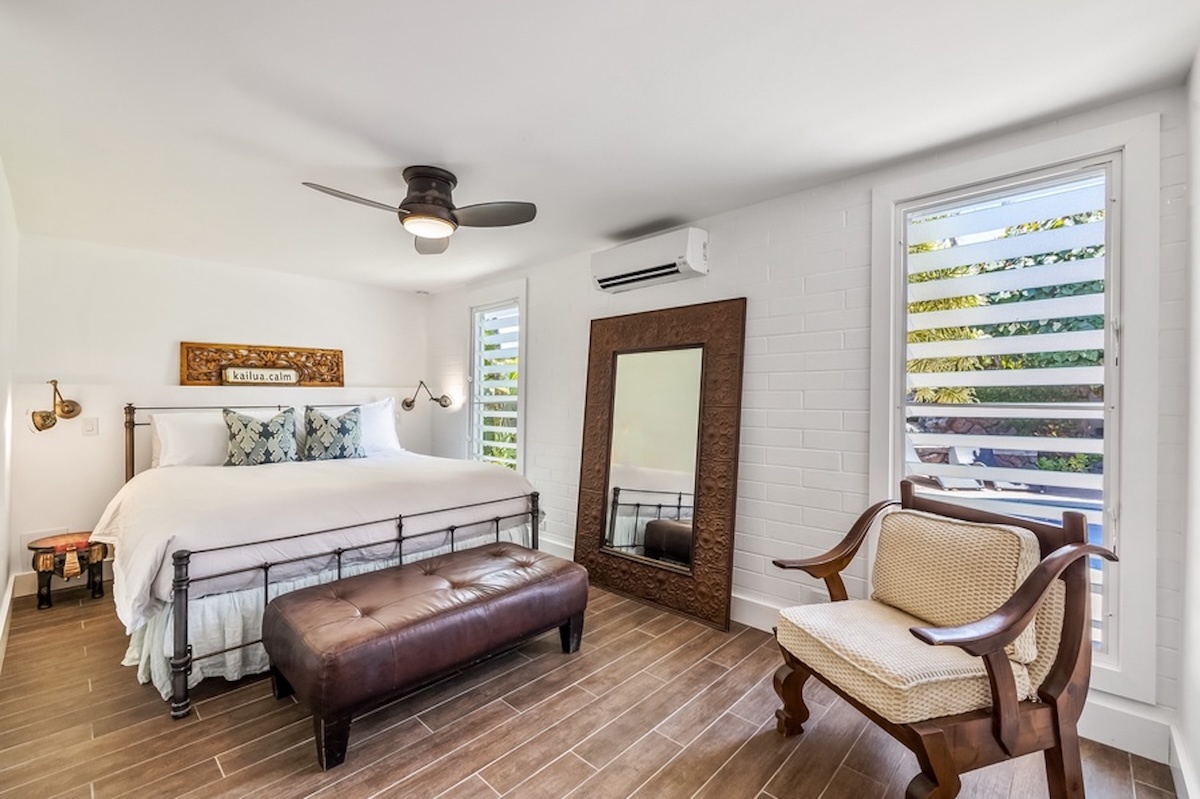 Kailua Vacation Rentals, Hale Ohana - This bedroom has a king bed and ceiling fan.