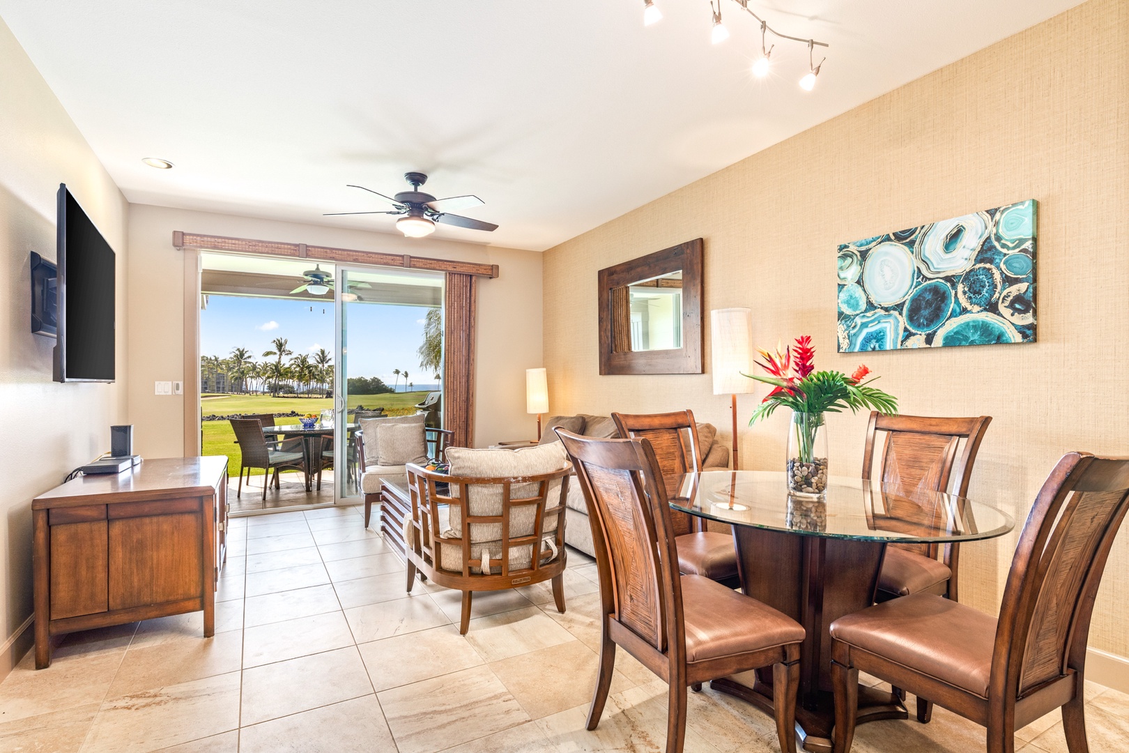 Waikoloa Vacation Rentals, 2BD Hali'i Kai (12C) at Waikoloa Resort - Reverse view from the kitchen toward the lanai.