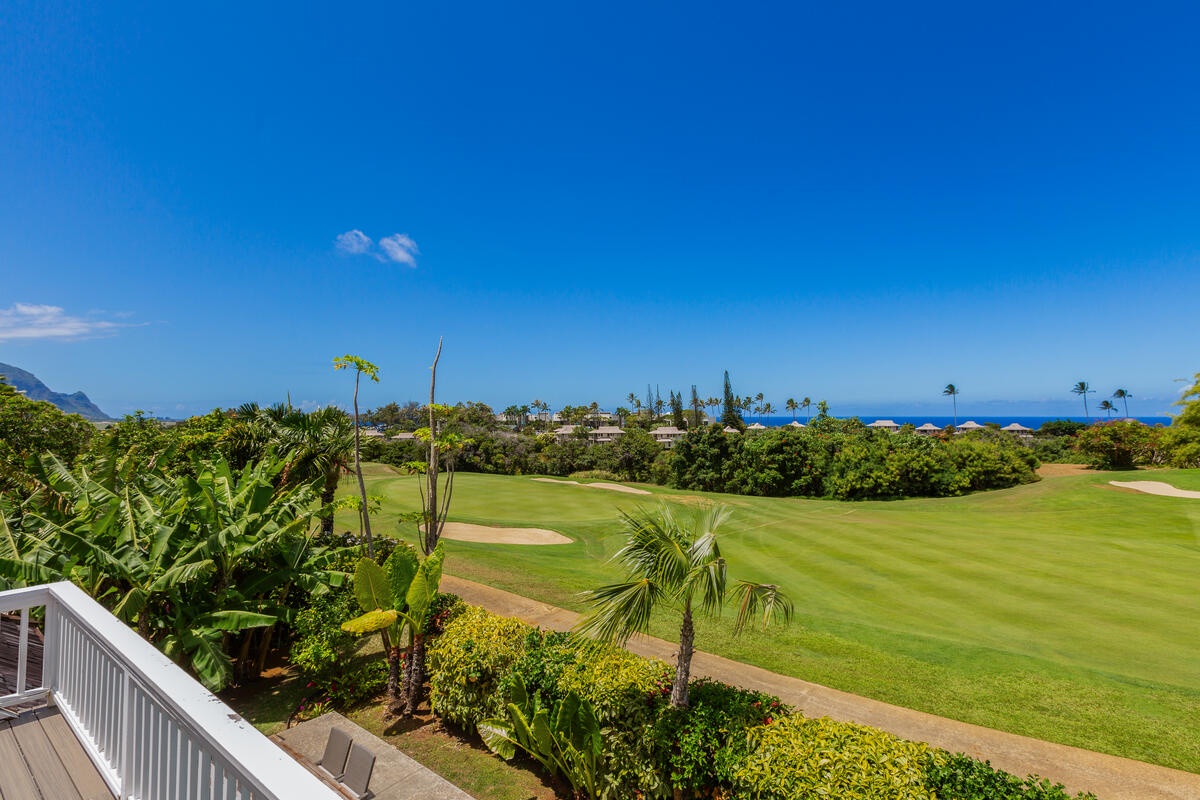 Princeville Vacation Rentals, Hokulani Villa - A perfect spot to enjoy a cool drink while watching the golfers play.