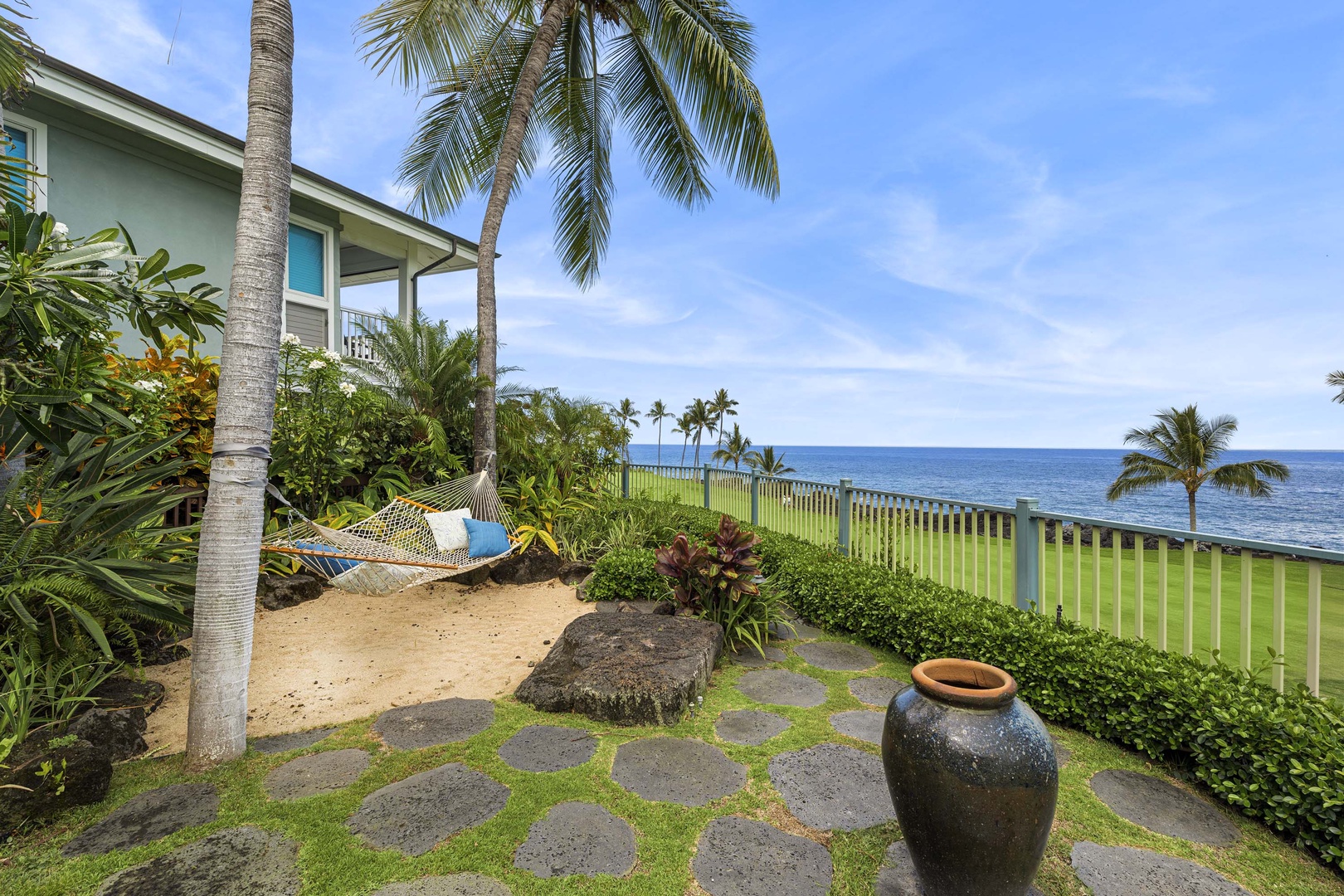 Kailua Kona Vacation Rentals, Holua Kai #20 - Nothing better than a hammock in the sand!