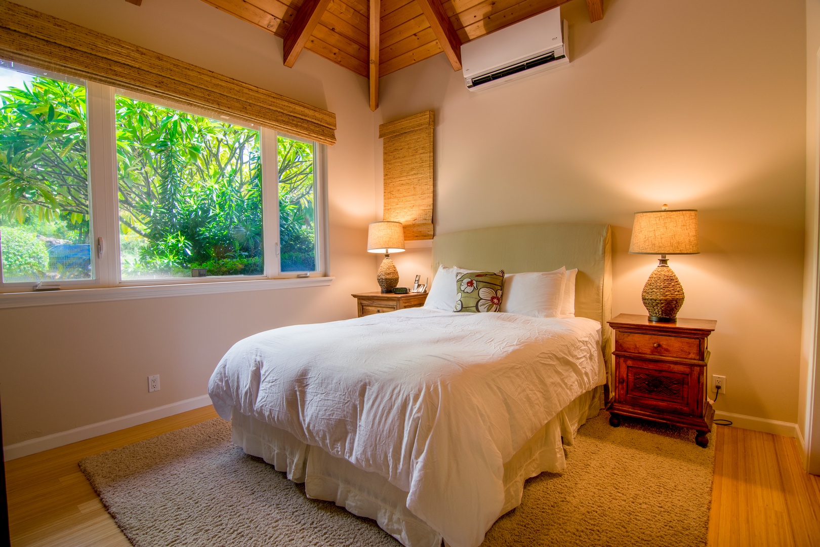 Lahaina Vacation Rentals, Makena Aloha Estate* - Cottage Bedroom