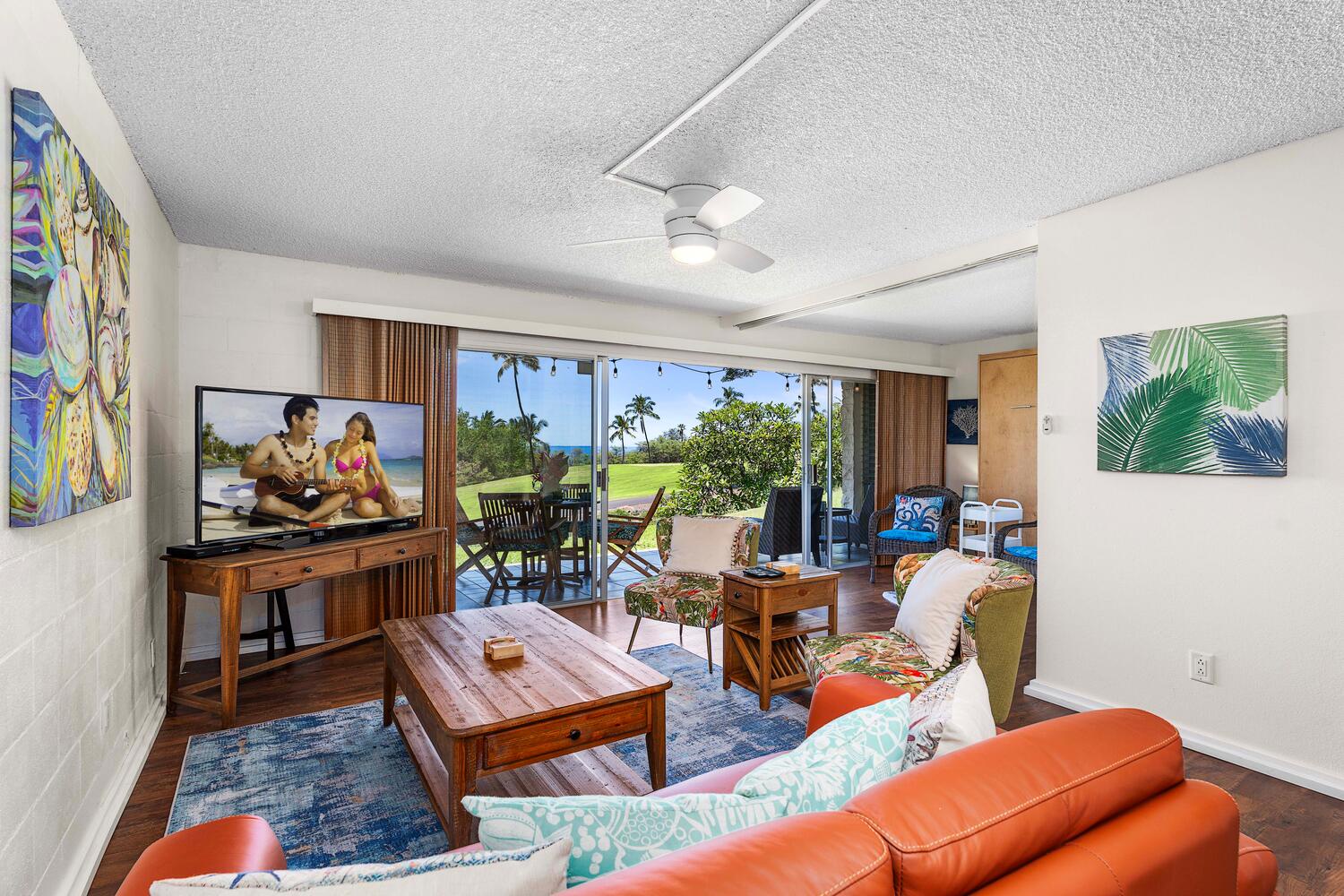 Kailua Kona Vacation Rentals, Keauhou Akahi 302 - Living room facing the lanai and secondary bedroom.