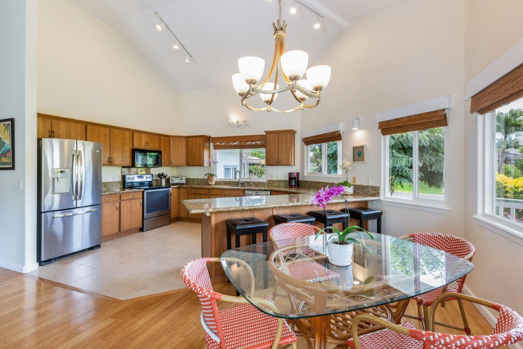 Princeville Vacation Rentals, Hale Cassia - A cozy breakfast nook for four to enjoy hearty meals, just right off the kitchen