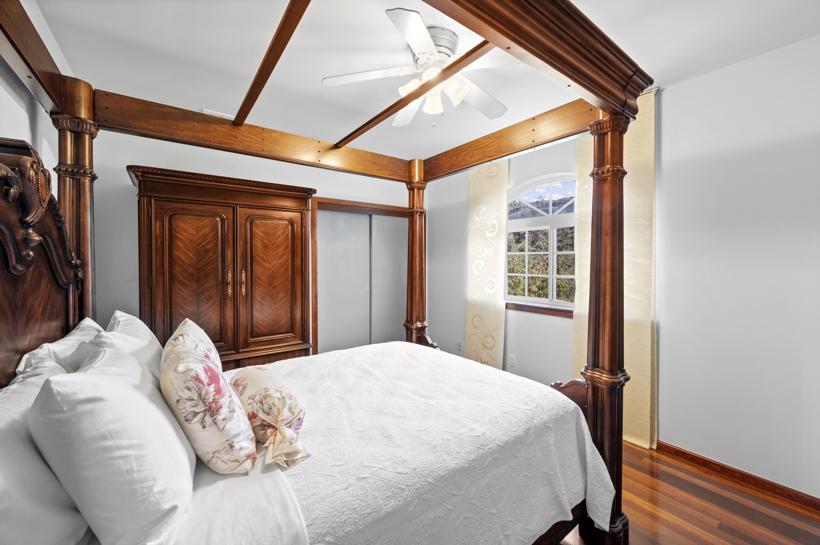 Honolulu Vacation Rentals, Lotus on a Hill* - Guest Bedroom 2 with queen bed, ceiling fan, and ensuite full bath