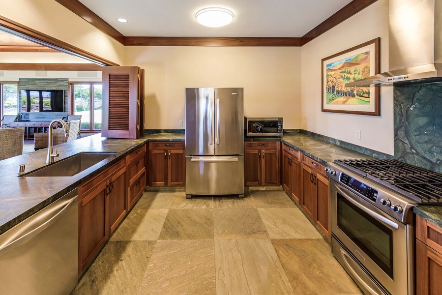 Kamuela Vacation Rentals, 6BD Mauna Lani Lux Golf Estate (5) at One Ocean - Community Lounge with full kitchen at the Sports & Wellness Club and Hana Pono Park