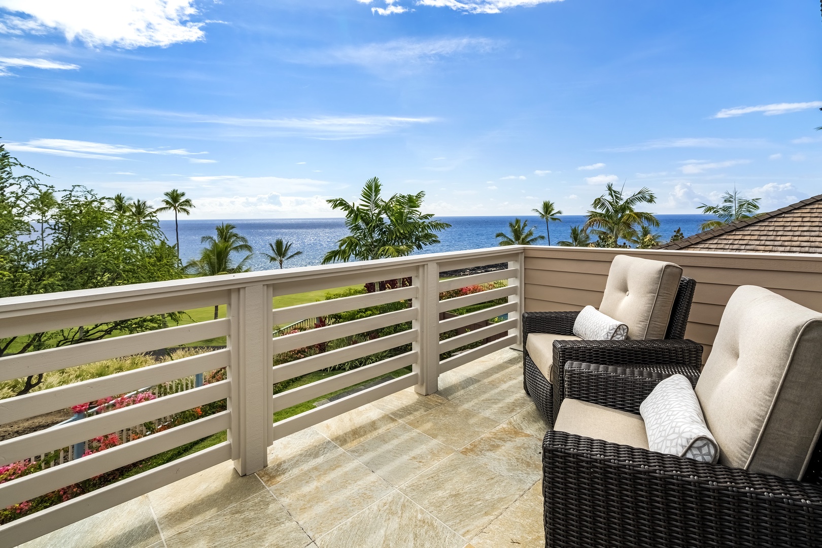 Kailua Kona Vacation Rentals, Green/Blue Combo - Primary bedroom Lanai with gorgeous views!