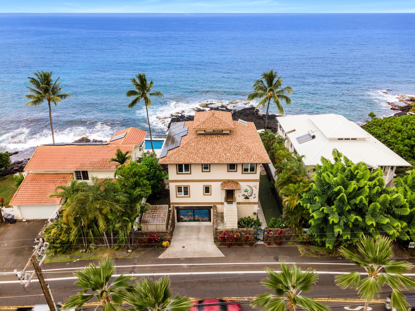 Kailua Kona Vacation Rentals, Kailani Vista - From this perch you can see just how close the tide pools are—morning swims and sunset strolls start at your doorstep.
