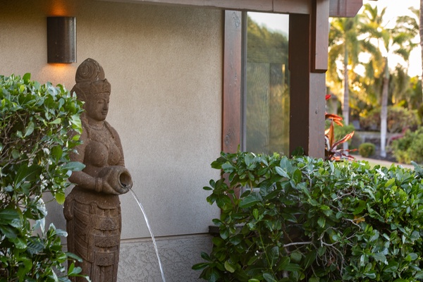 Kamuela Vacation Rentals, Canoe House & Beach Walker at Champion Ridge - Gardens.