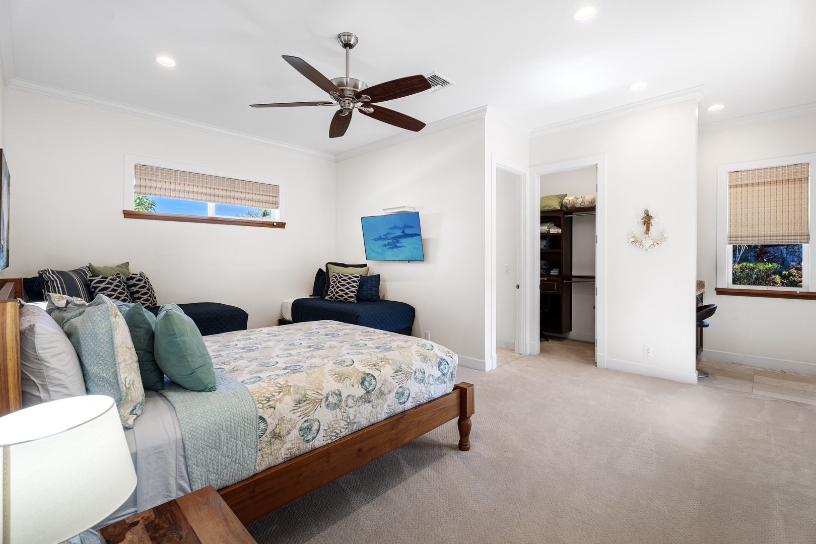 Kailua Kona Vacation Rentals, Ohana le'ale'a - The second bedroom is a perfect spot for families traveling with little ones.