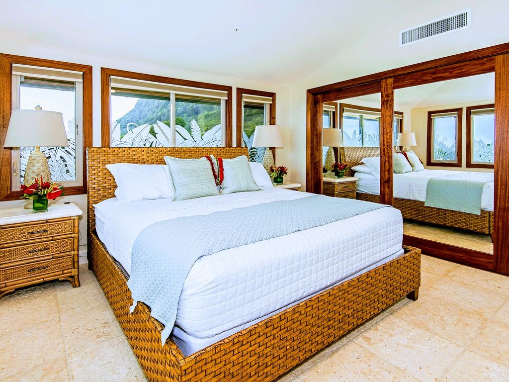 Waimanalo Vacation Rentals, Royal Hawaiian Estate* - 