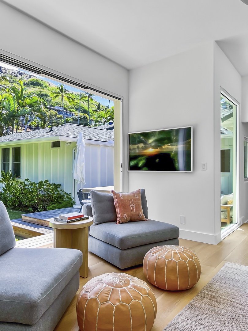 Kailua Vacation Rentals, Lanikai Ola Nani - From cozy interiors to breezy lanai moments, our living area offers a fluid transition to outdoor serenity.
