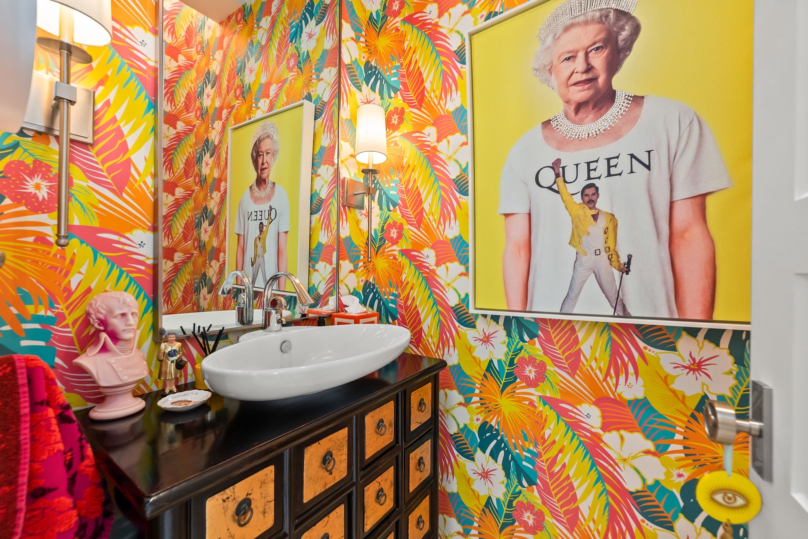 Honolulu Vacation Rentals, Kahala Hills Estate - Enjoy a fun splash of color and personality in this vibrant island powder room.