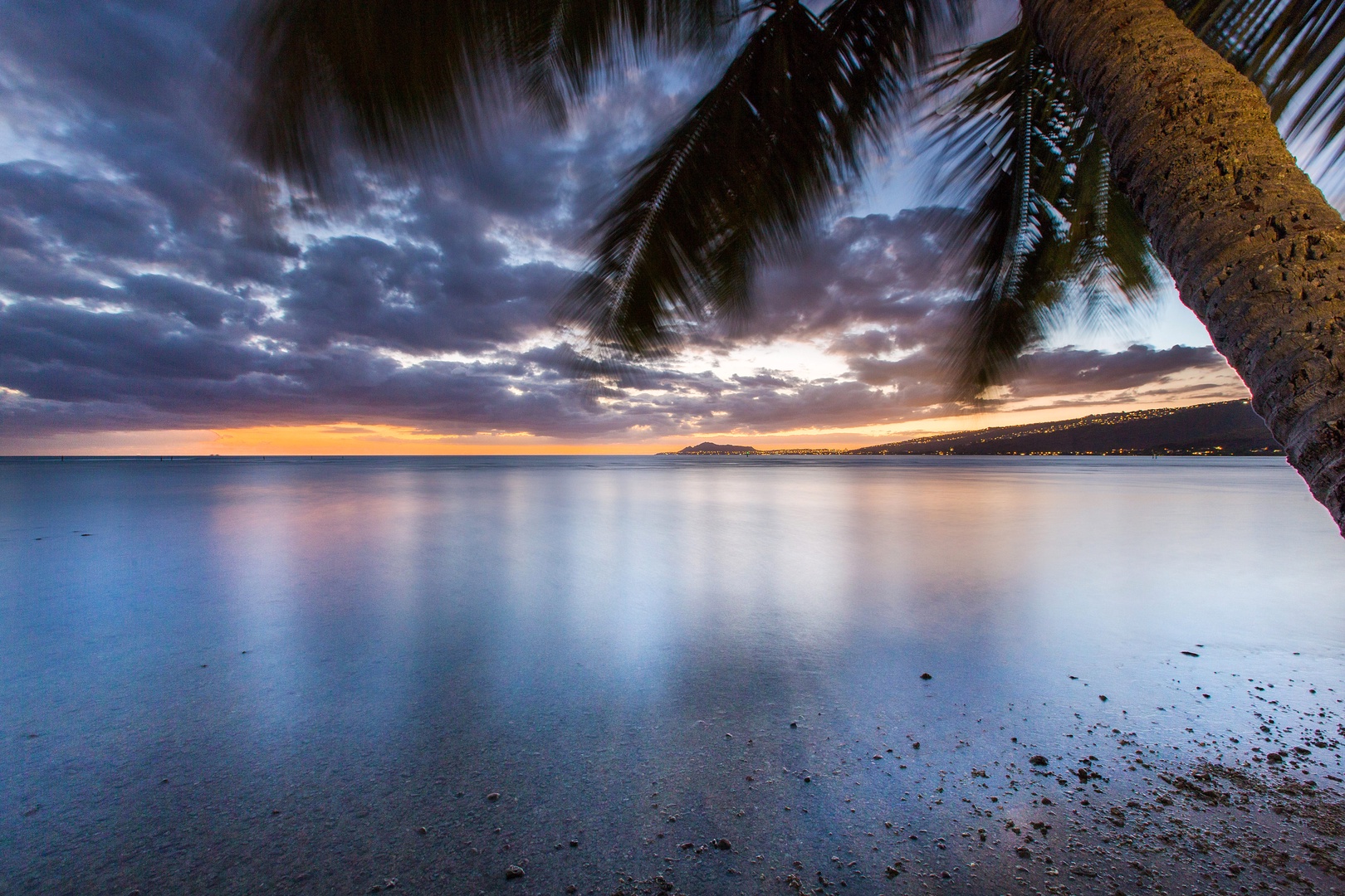 Honolulu Vacation Rentals, Hale Kai - Gorgeous sunset!
