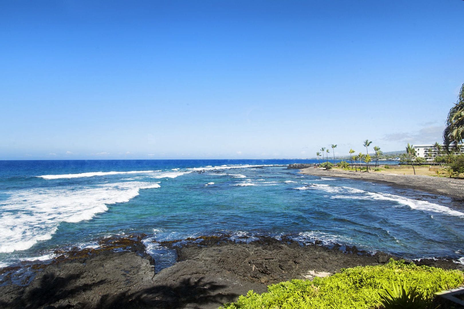 Kailua Kona Vacation Rentals, Keauhou Kona Surf & Racquet 1104 - Open water straight out, the kind of view that decides where everyone sits.