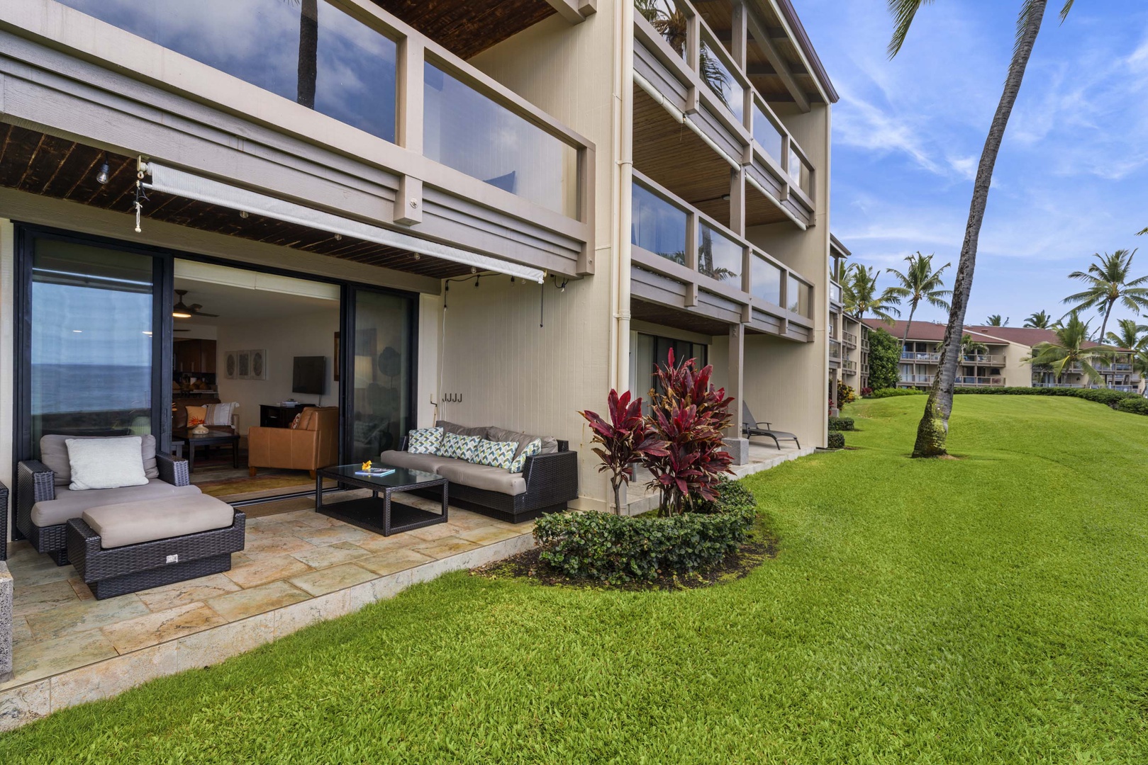 Kailua Kona Vacation Rentals, Keauhou Kona Surf & Racquet 2101 - Lanai's front facade.