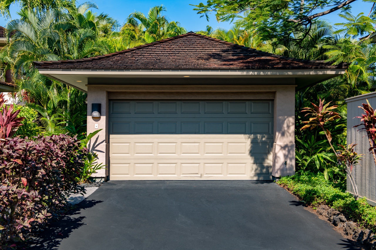 Kailua Kona Vacation Rentals, 2BD Hillside Villa (4102) at Hualalai Resort - The lush green landscaping welcomes you as you enter the villa.