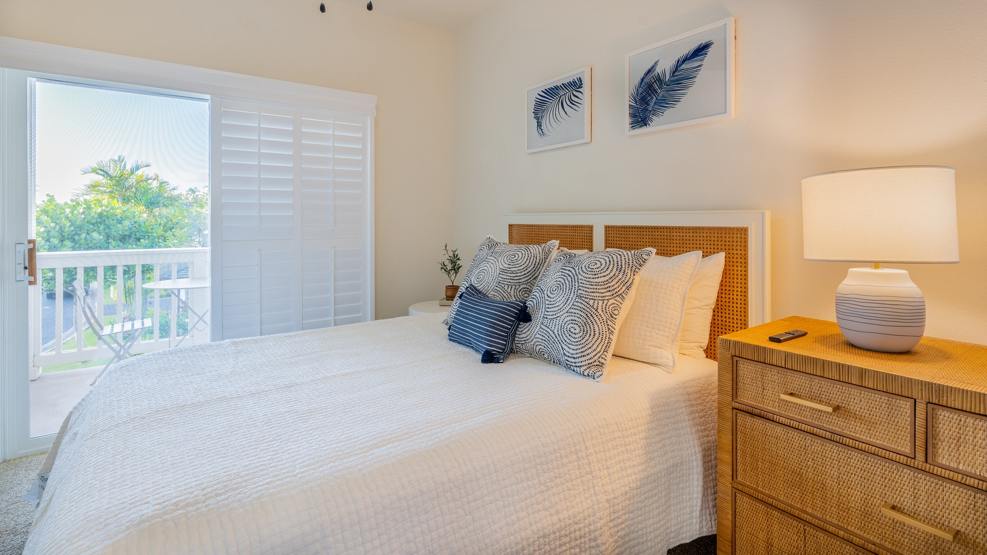 Kapolei Vacation Rentals, Coconut Plantation 1158-1 - The second guest bedroom upstairs with soft bedding and views.