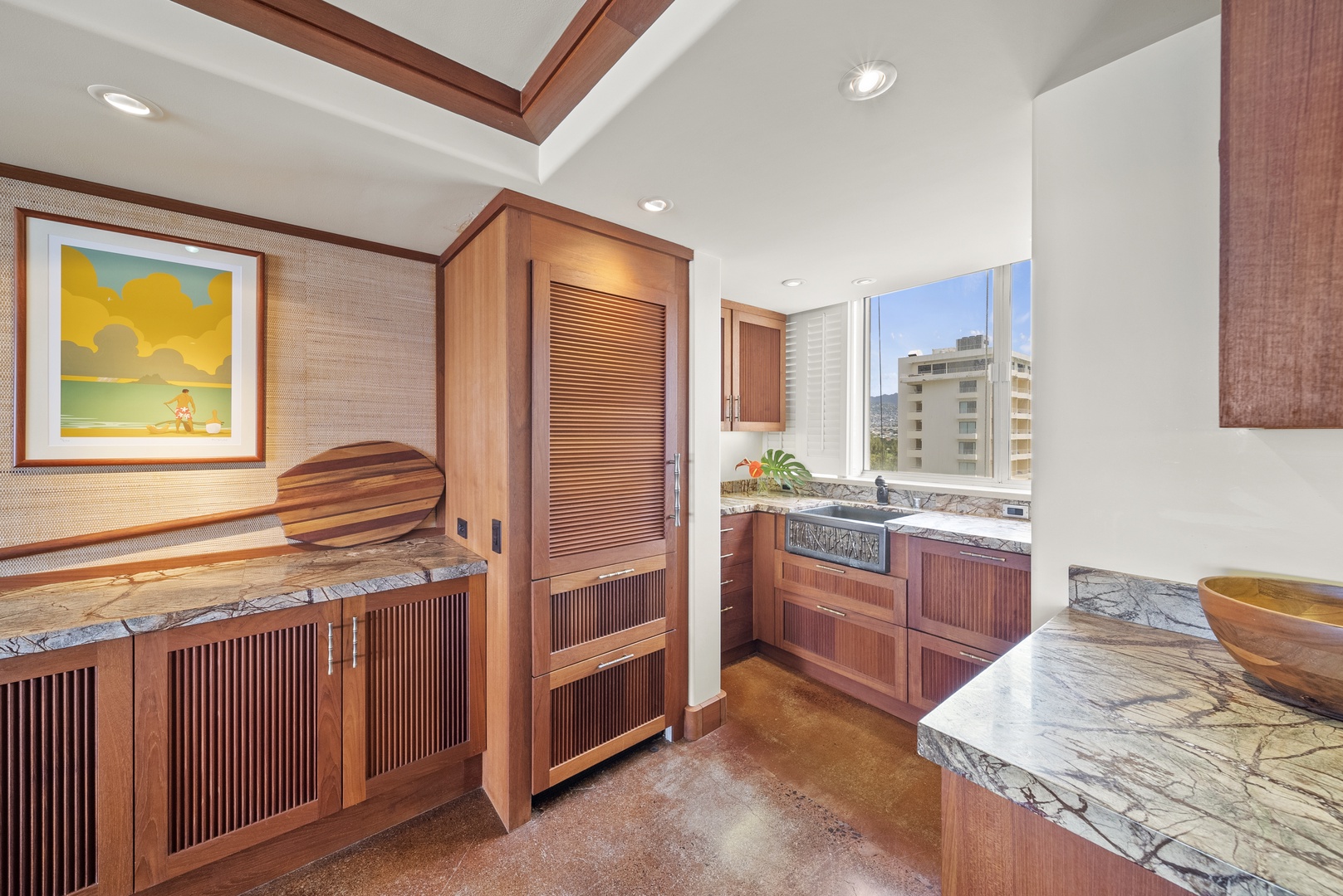 Honolulu Vacation Rentals, Diamond Head Sunset - The kitchen boasts top-of-the-line appliances such as SubZero, Bosch, Gaggenau, Miele, Fisher, and Pavkel