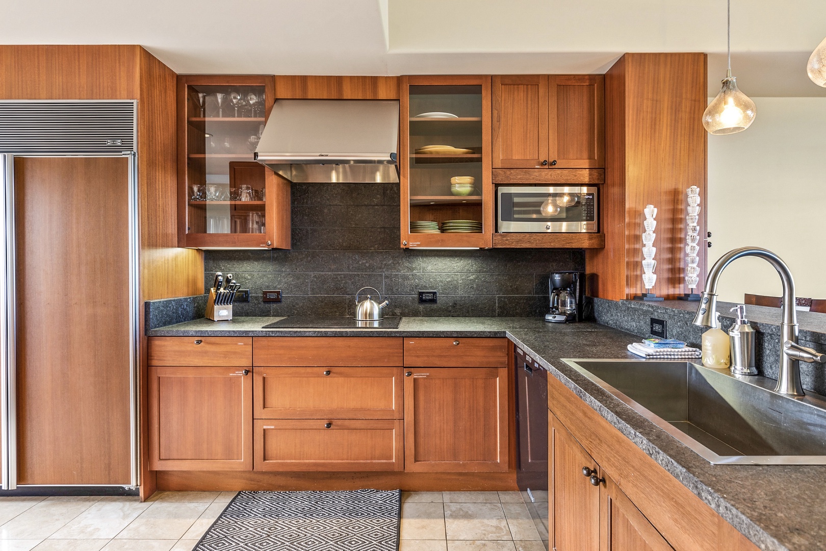 Kailua Kona Vacation Rentals, 3BD Ka'Ulu Villa (131C) at Hualalai Resort - Brand new granite countertops and top tier appliances in the modern kitchen.