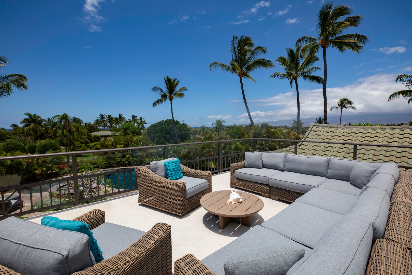 Kamuela Vacation Rentals, Beach Walker at Champion Ridge - Gather under blue skies on this stylish rooftop lounge.