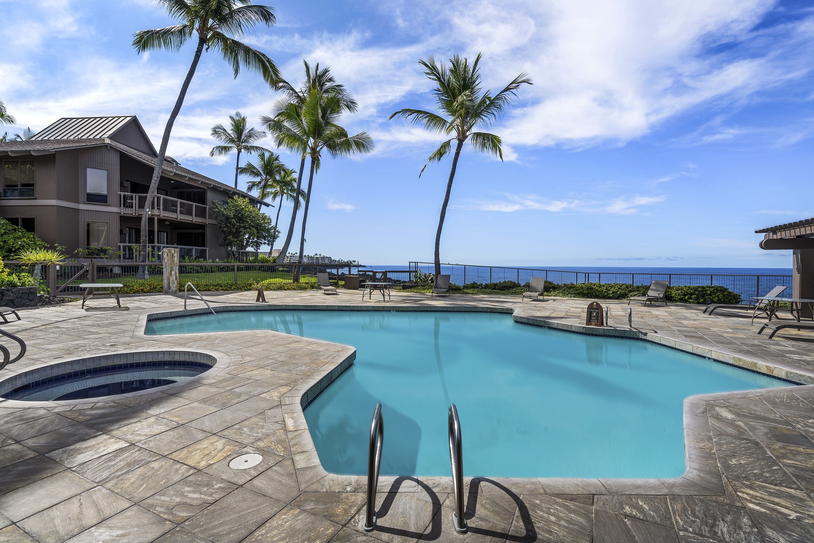 Kailua Kona Vacation Rentals, Kanaloa at Kona 3304 - Equipped with a preparation area and Spa as well!