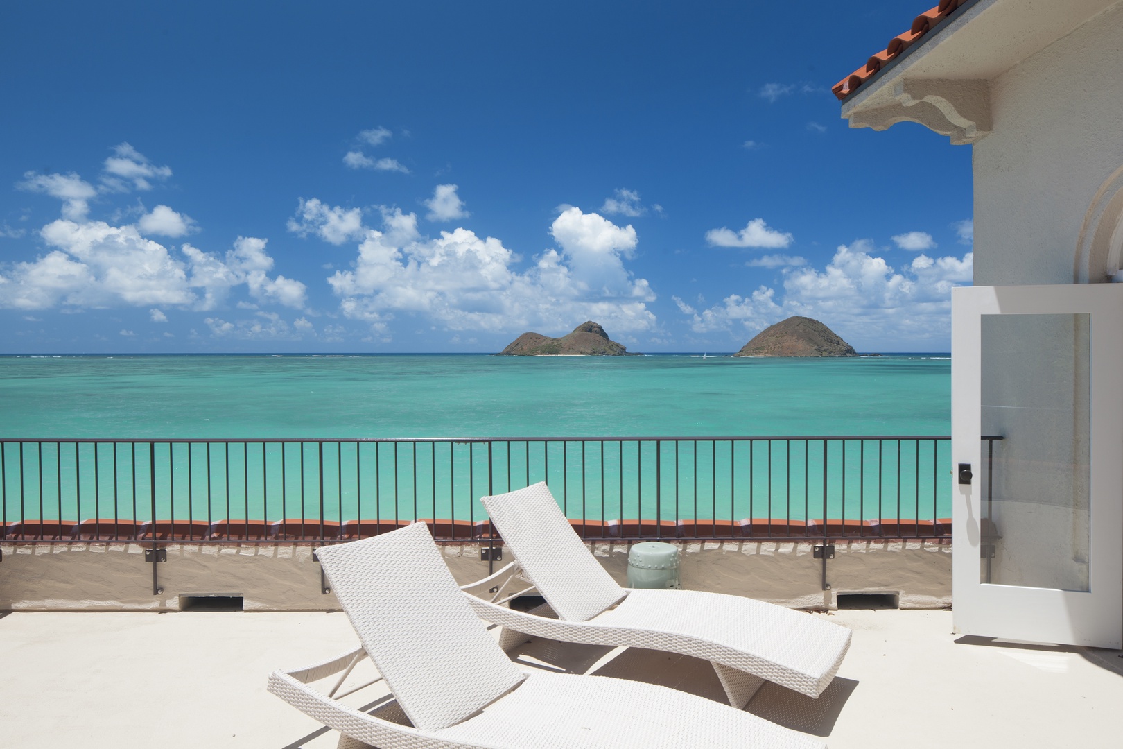 Kailua Vacation Rentals, The Villa at Wailea Point* - Soak up the Hawaiian sun in the lounge chairs.