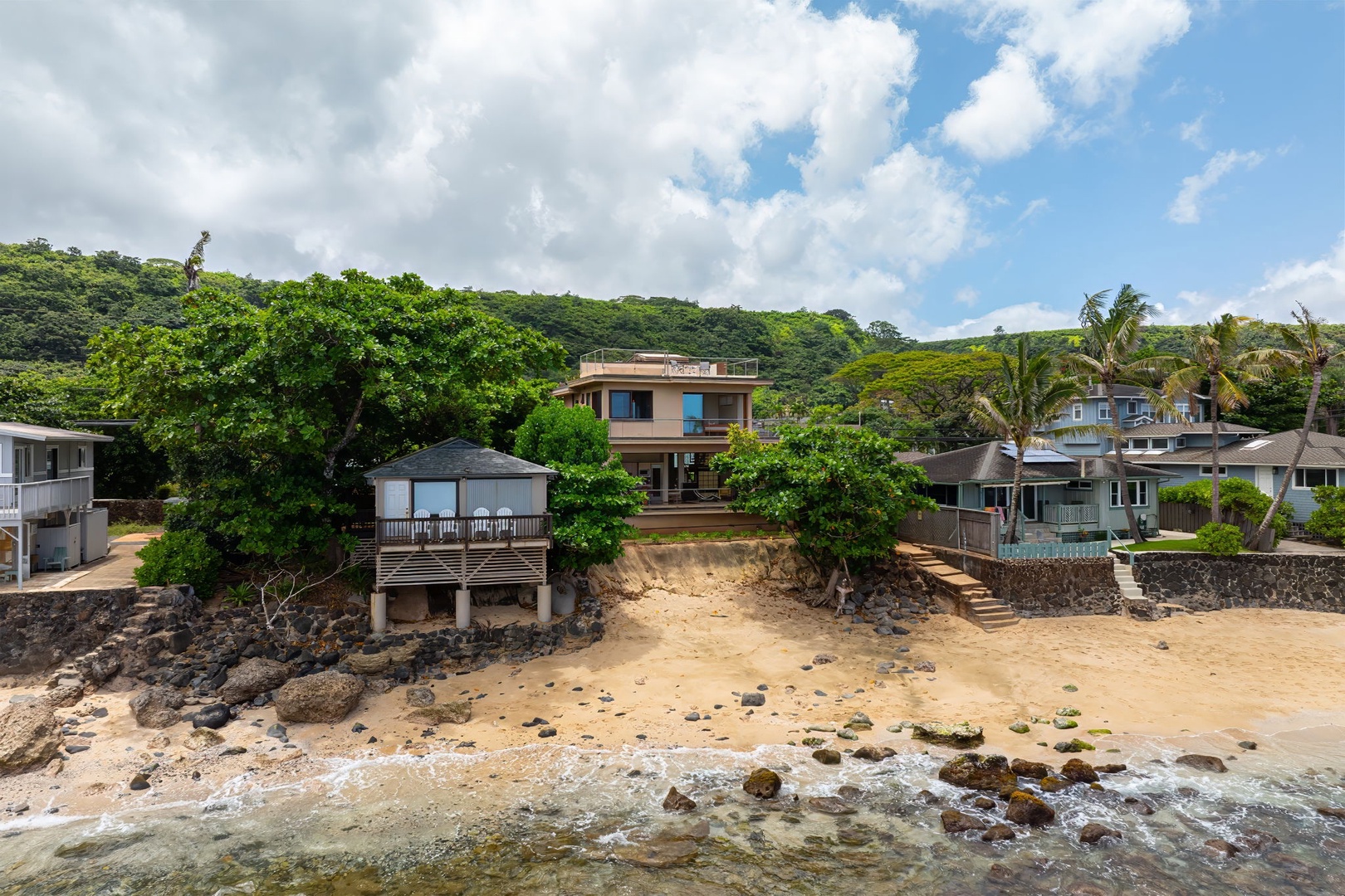 Haleiwa Vacation Rentals, HaleGator - Nestled directly along the shoreline, HaleGator offers a rare blend of privacy, architectural beauty, and front-row ocean views.