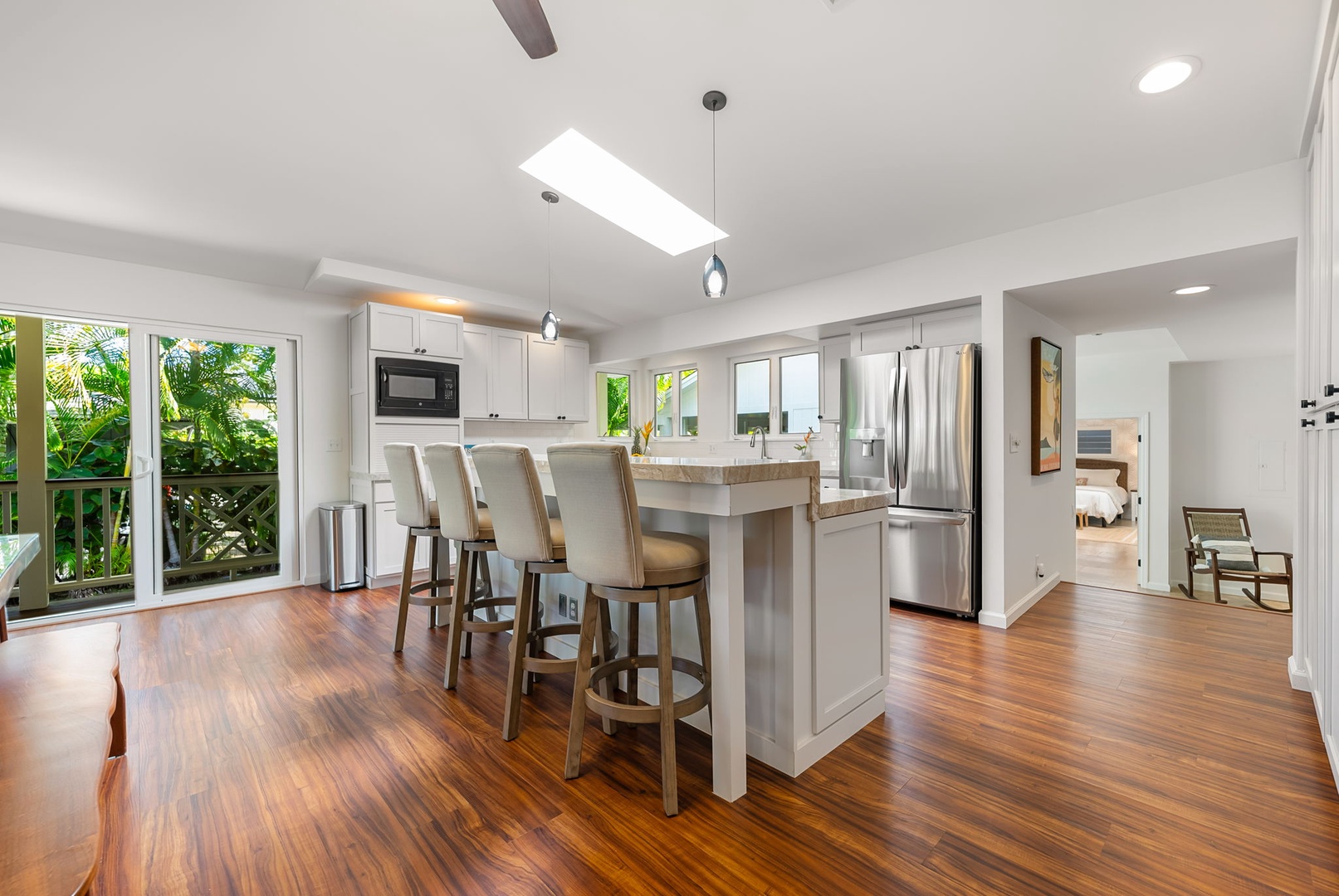 Kailua Vacation Rentals, Nohie Lanikai - Spacious and bright, this open-concept layout connects the kitchen and dining areas seamlessly.