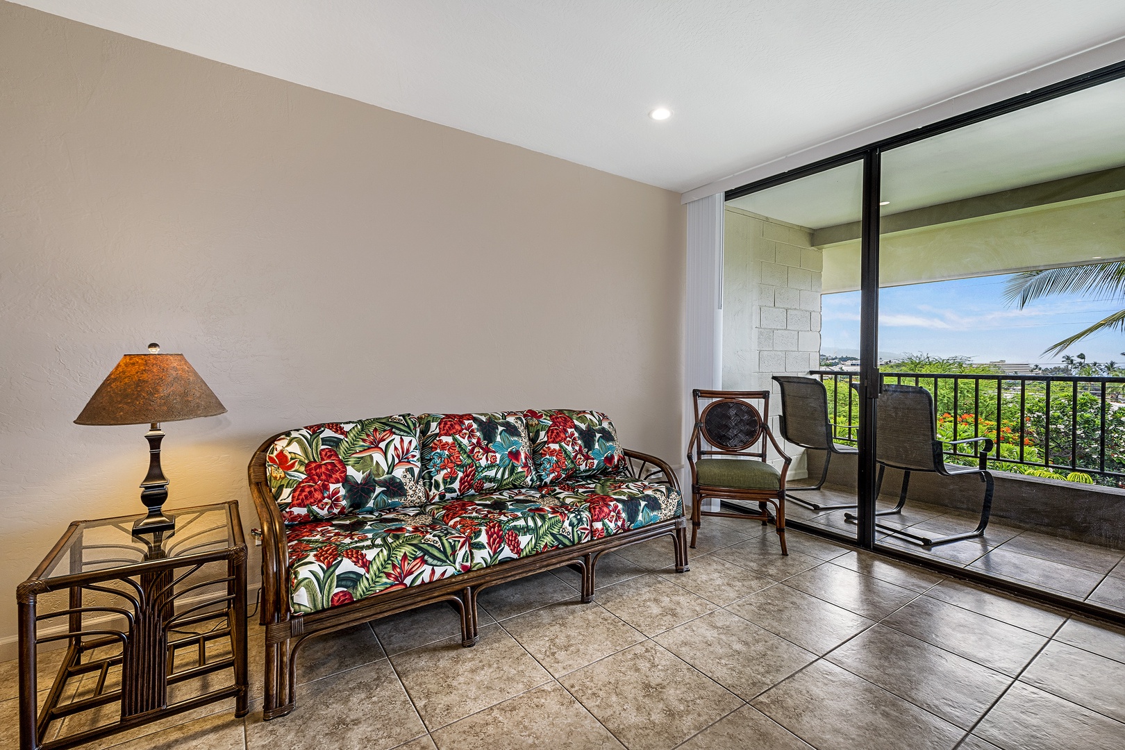 Kailua Kona Vacation Rentals, Kalanikai 306 - Tropically appointed Living room steps from the Kitchen & Lanai!