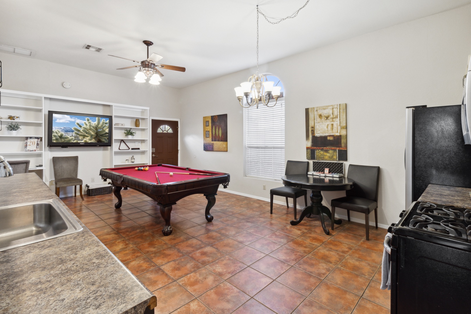 Scottsdale Vacation Rentals, OFB Thunderbird Retreat - Guest casita with pool table and kitchen