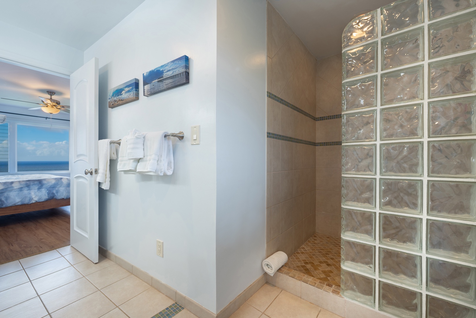 Princeville Vacation Rentals, Moana Kai - Rinse off in the walk-in shower before you head back out.
