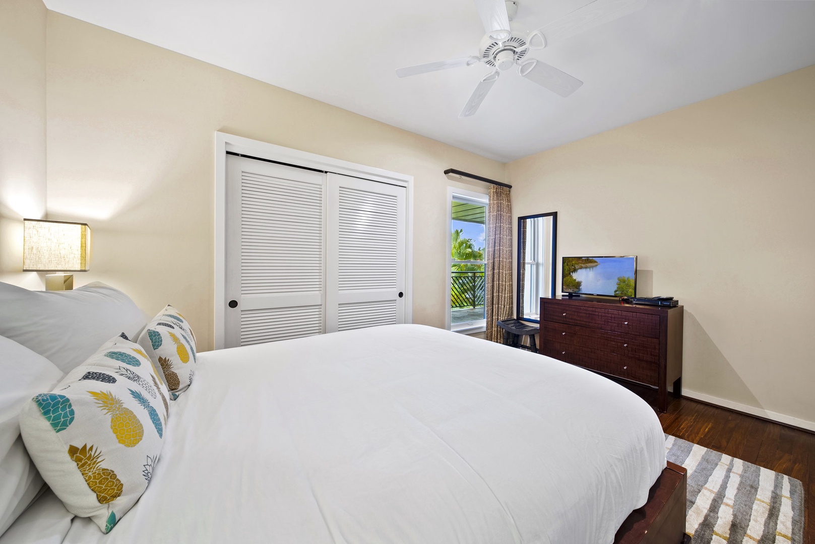 Kahuku Vacation Rentals, Turtle Bay Villas 307 - Guest bedroom