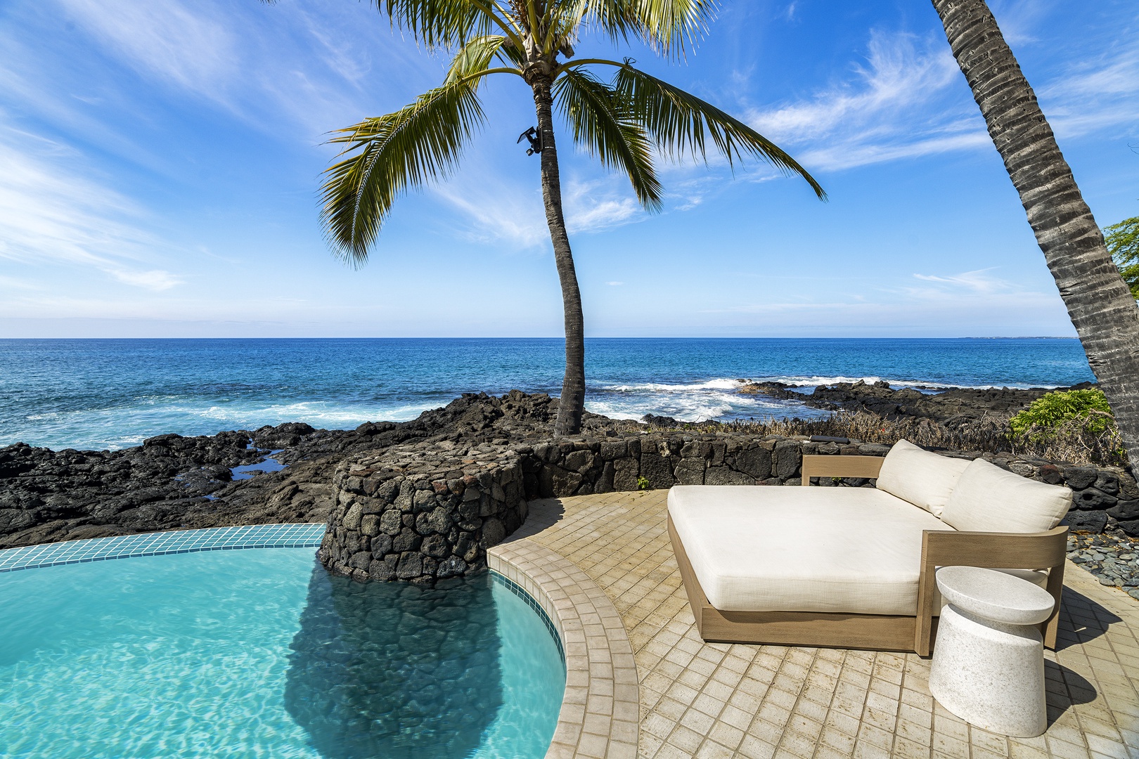 Kailua Kona Vacation Rentals, Ali'i Point #9 - Lounge the day away!