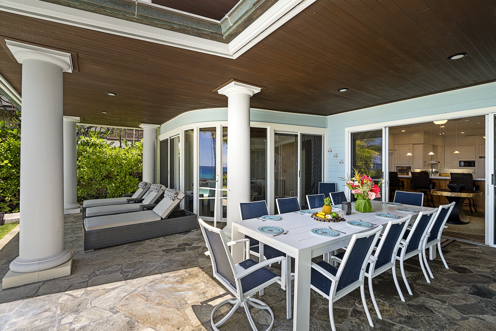 Kailua Kona Vacation Rentals, Kona Blue - Seating options are endless!