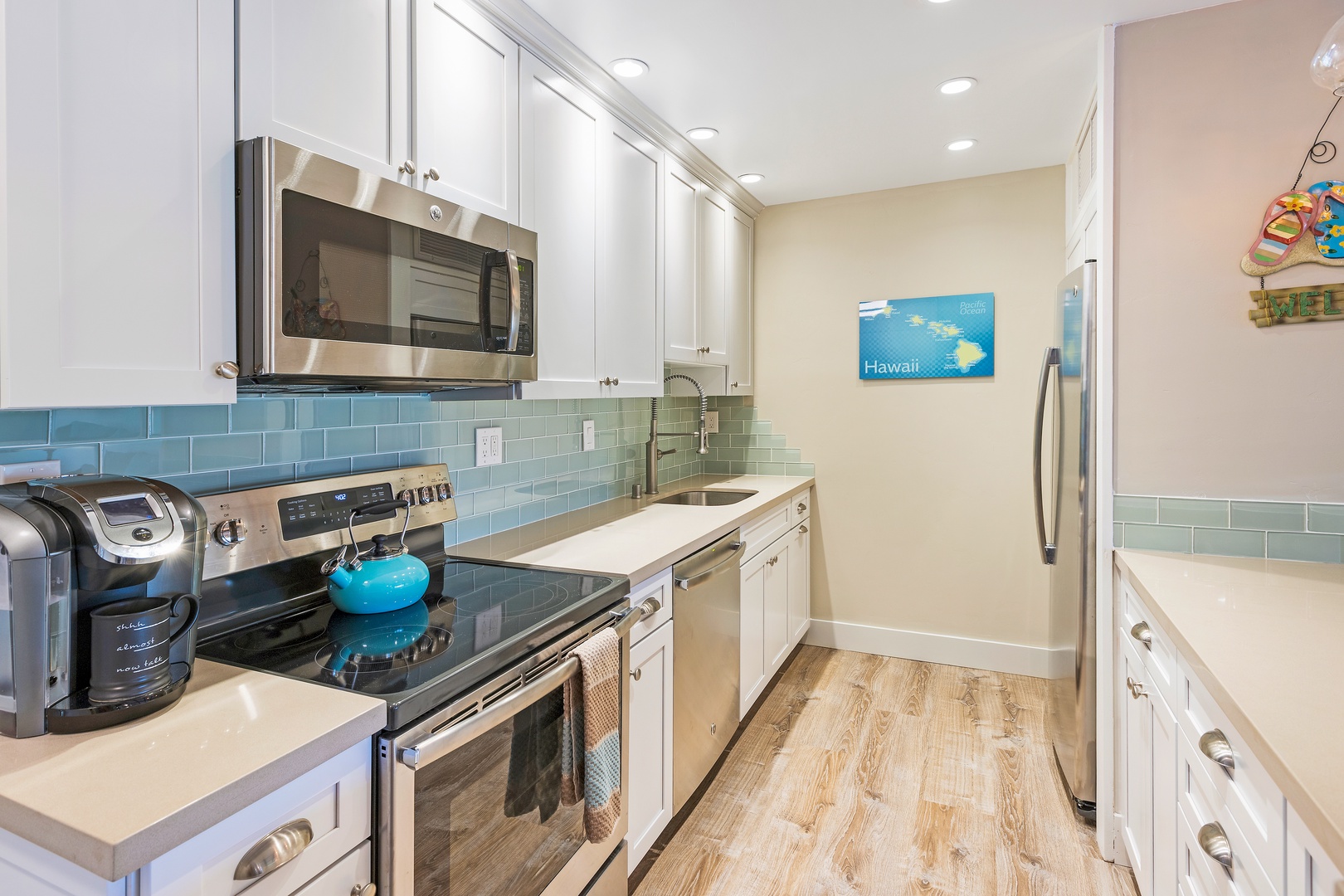 Lahaina Vacation Rentals, Maui Kaanapali Villas 292 - Newly remodeled kitchen with all the necessities to cook just like you're at home.