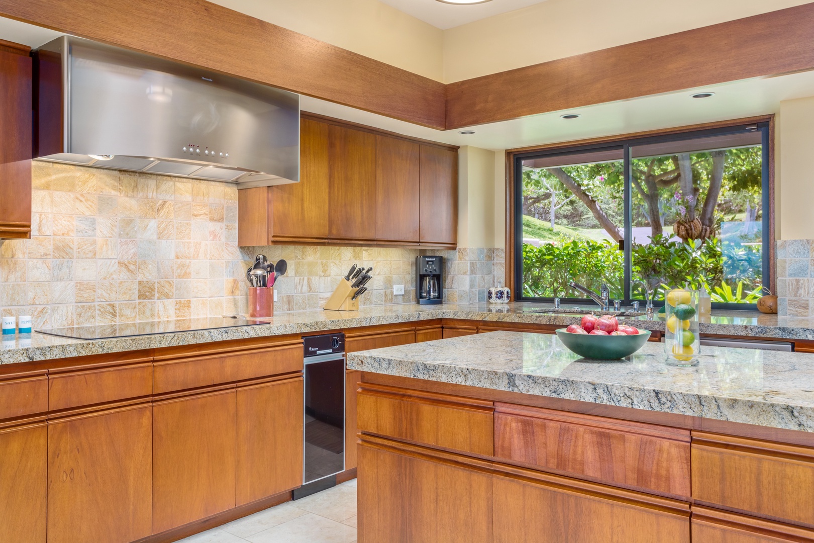 Kamuela Vacation Rentals, 4BD Villas (21) at Mauna Kea Resort - Alternate View of Kitchen Overlooking Private Entryway.