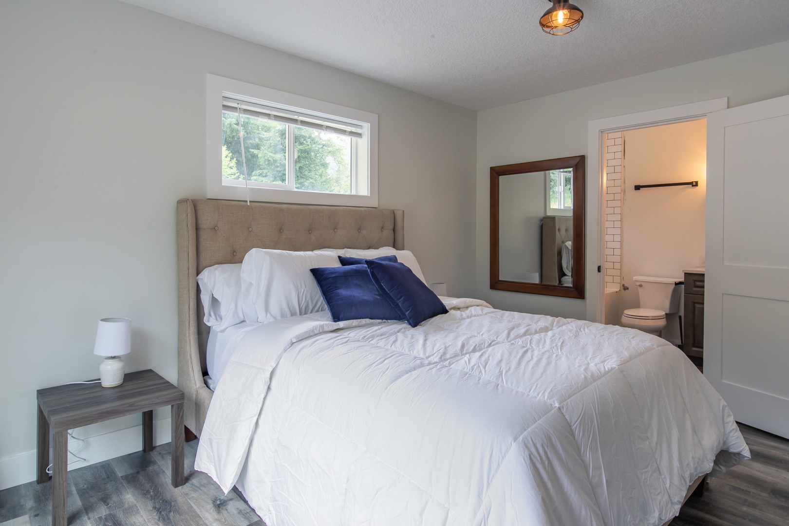 Nehalem Vacation Rentals, Nehalem Coastal Oasis - Guest bedroom with ensuite