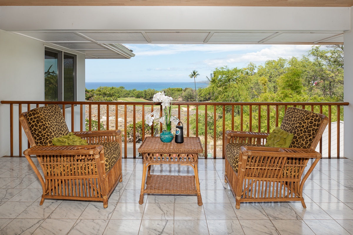 Kamuela Vacation Rentals, White House By The Sea* - Lanai view to golf green