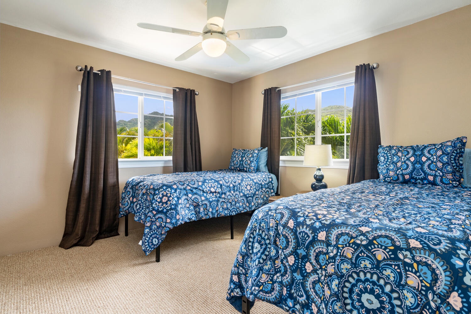 Honolulu Vacation Rentals, Melemele Hale - Bedroom 4, two twin beds