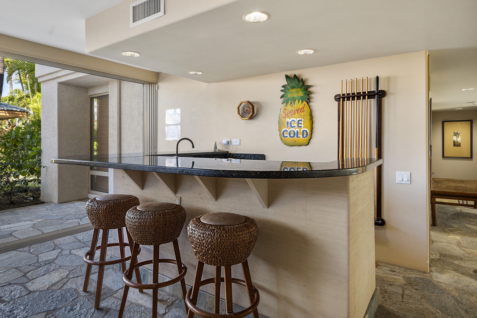 Kamuela Vacation Rentals, Champion Ridge #35 - Downstairs bar!