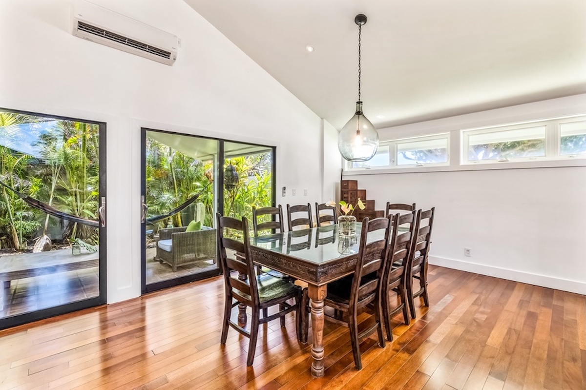 Kailua Vacation Rentals, Hale Ohana - The formal indoor dining area has seating for eight.