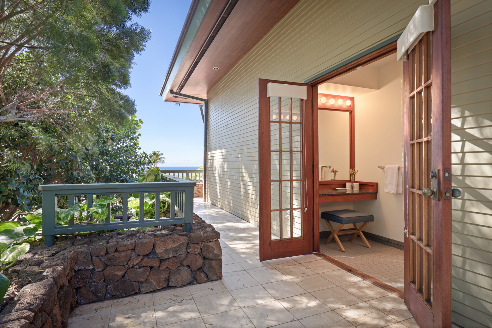 Kamuela Vacation Rentals, 4BD Fairways South Estate (29) at Mauna Kea Resort - Alternative entry into the en suite bathroom of the primary, which features dual sinks, a walk-in shower and makeup vanity