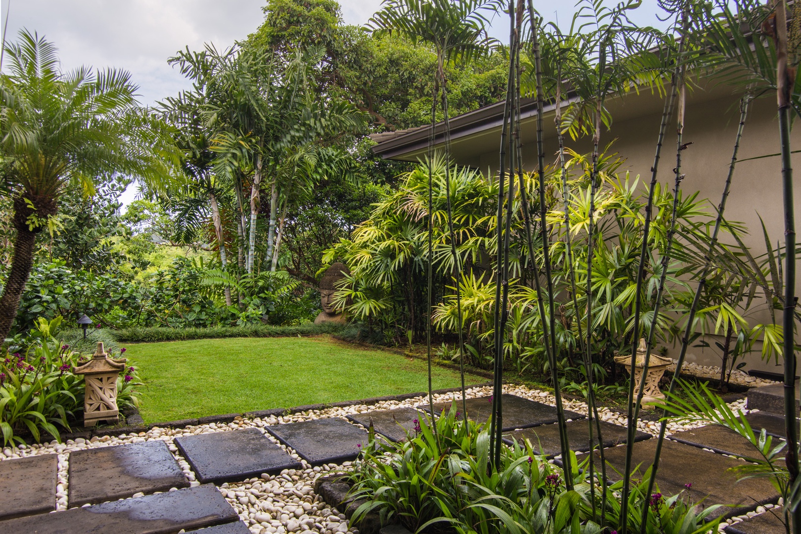 Princeville Vacation Rentals, Laulea Kailani Villa (KAUAI) - Lush gardens around the property