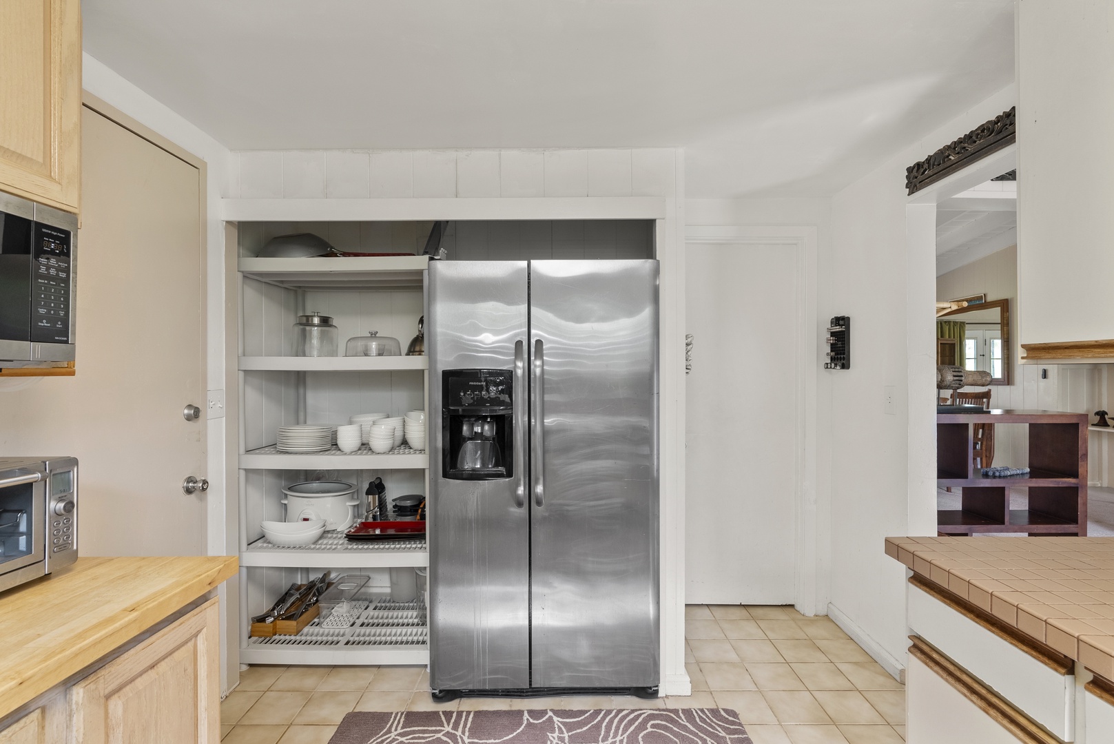 Haleiwa Vacation Rentals, North Shore Beachfront Resort - Fully equipped kitchen featuring stainless steel appliances and plenty of counter space.