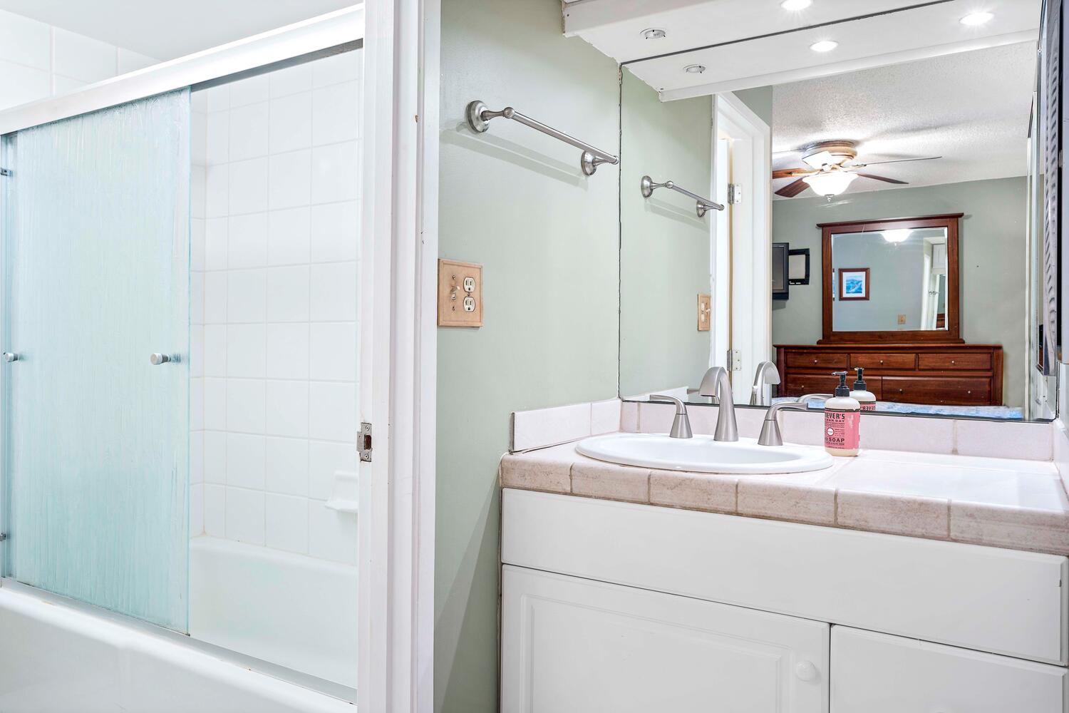 Kailua Kona Vacation Rentals, Kona Alii 302 - The ensuite bathroom with wide vanity space.