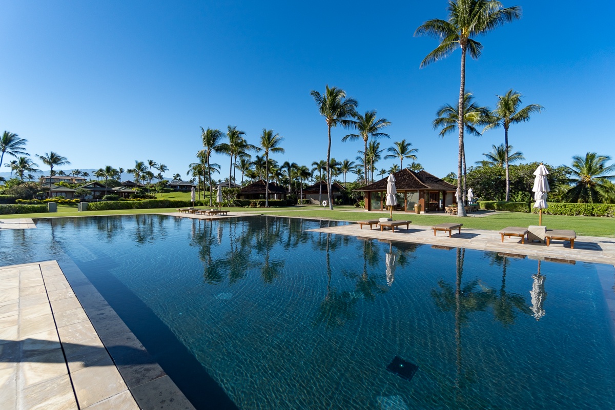 Kamuela Vacation Rentals, Artevilla- Hawaii* - 100-foot negative edge pool