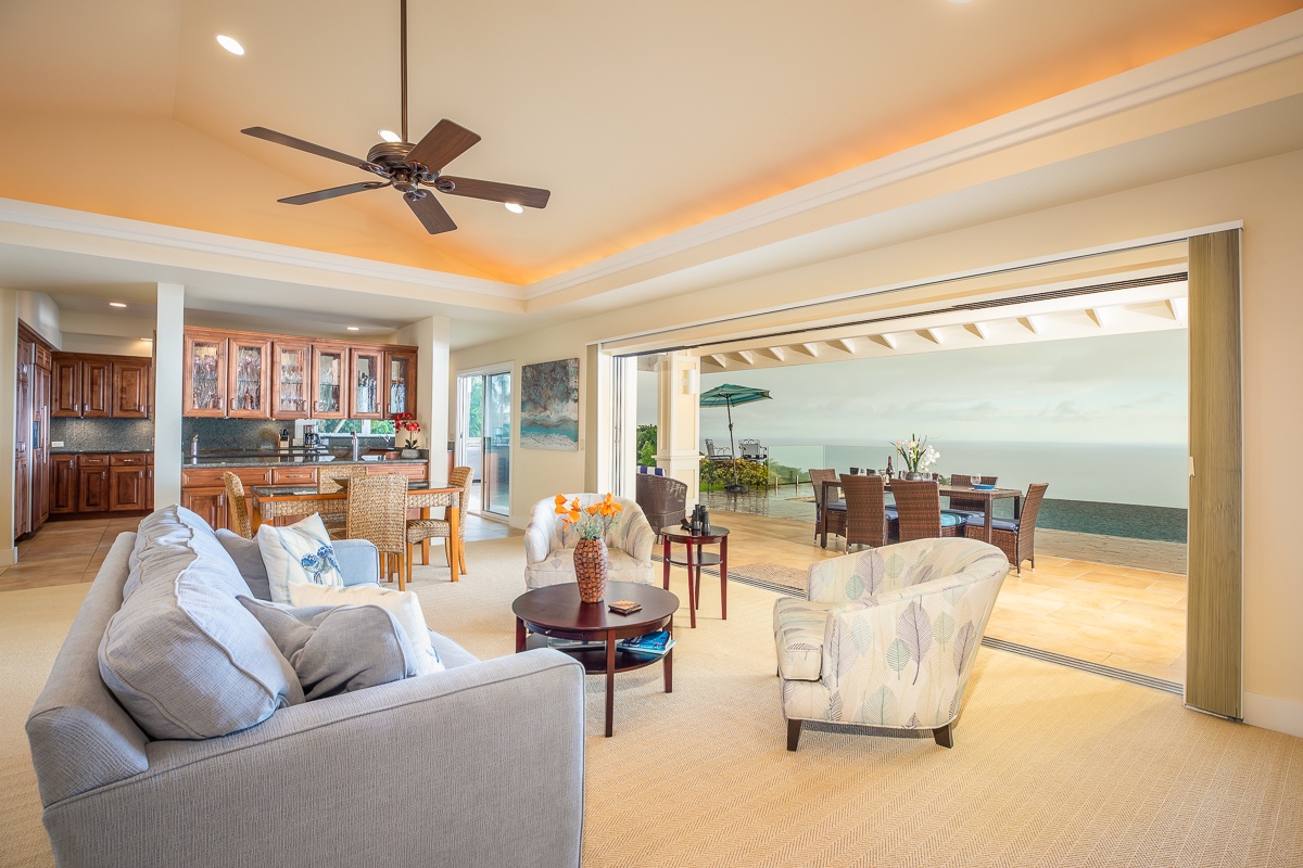 Kailua Kona Vacation Rentals, Hale Maluhia (Big Island) - Living area overlooking the lanai