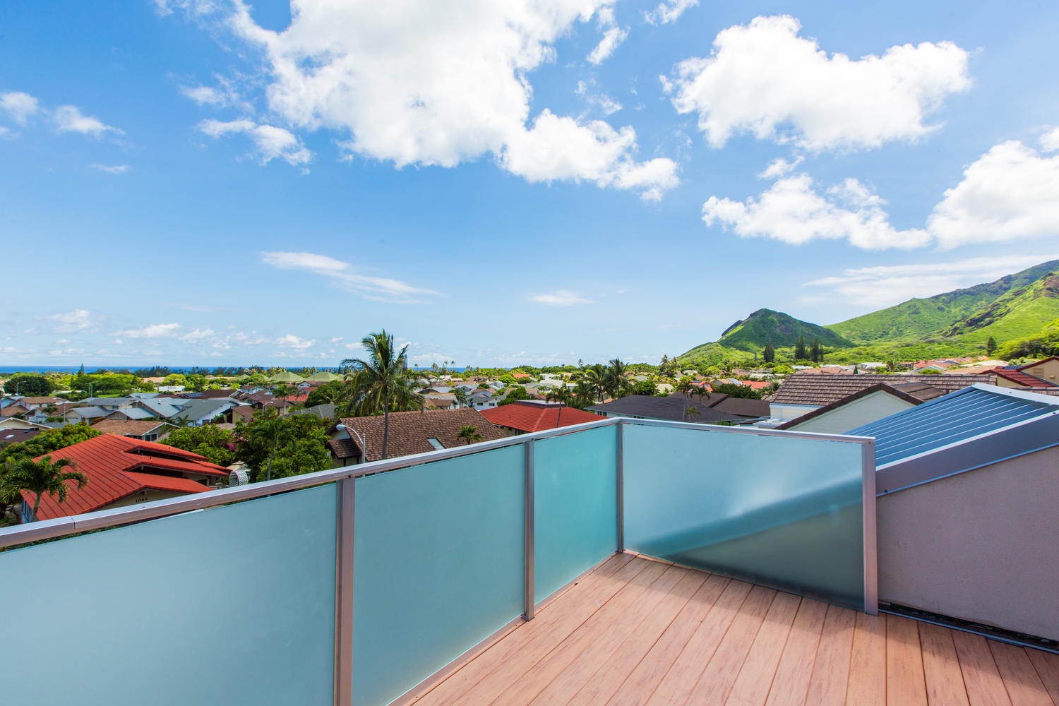 Honolulu Vacation Rentals, Villa Luana - Third-level reading nook, with ocean views!